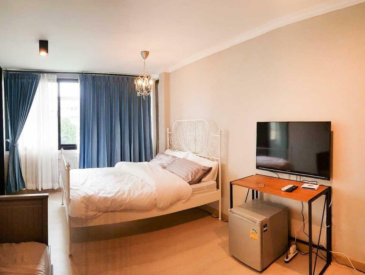 Wang Lang Hostel Bangkok Bagian luar foto